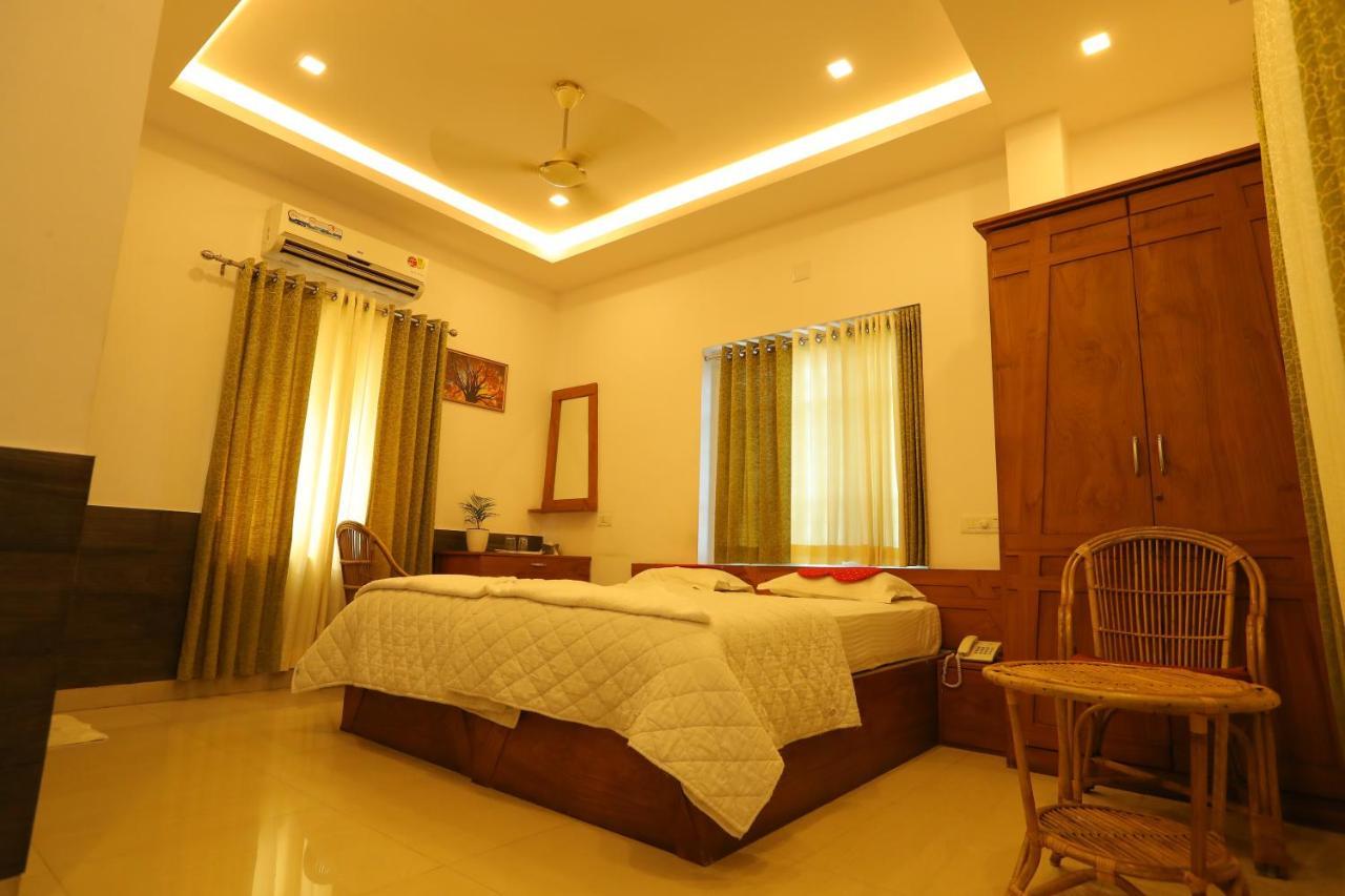 נדומבסרי Sapphire Inn מראה חיצוני תמונה