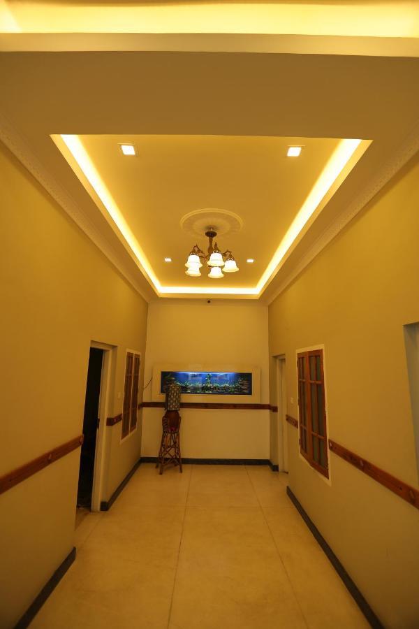 נדומבסרי Sapphire Inn מראה חיצוני תמונה