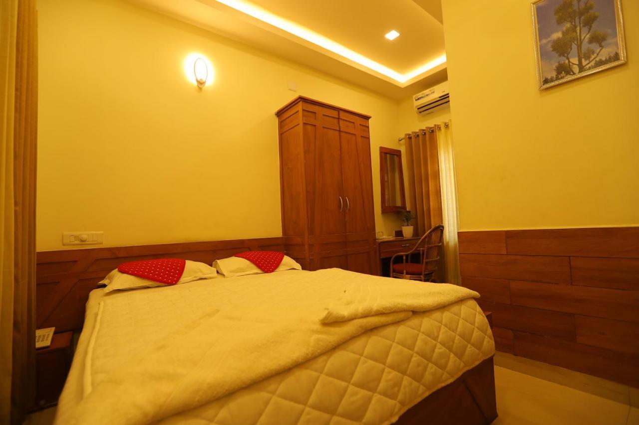 נדומבסרי Sapphire Inn מראה חיצוני תמונה
