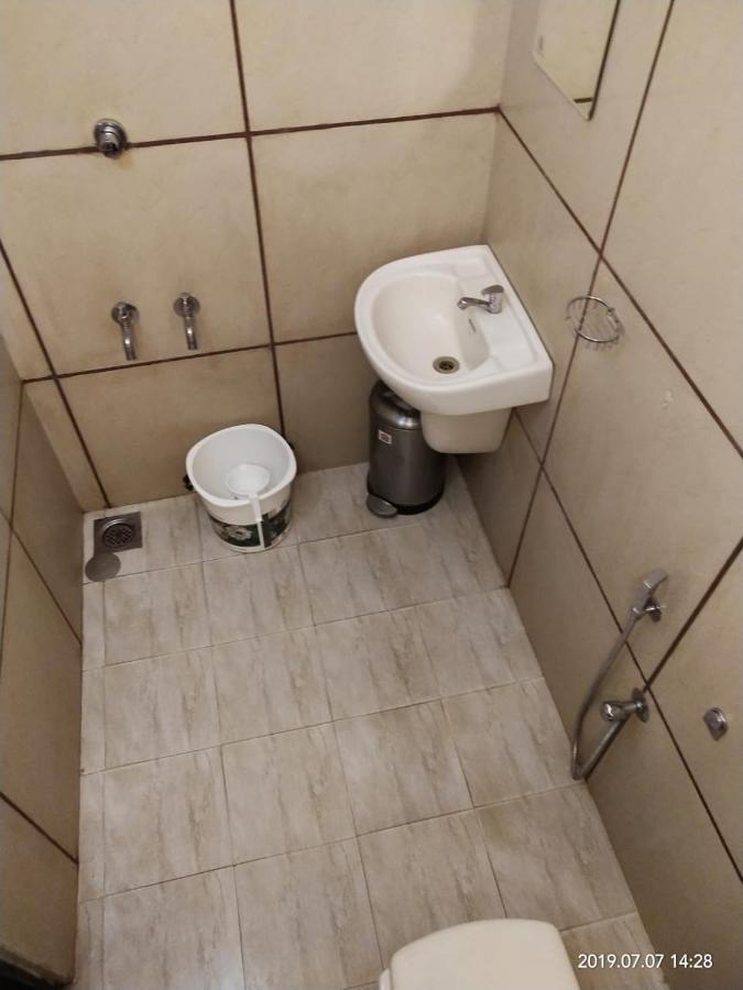 נדומבסרי Sapphire Inn מראה חיצוני תמונה