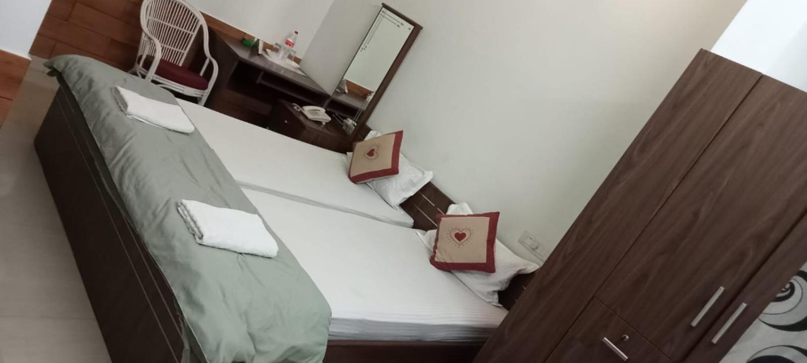 נדומבסרי Sapphire Inn מראה חיצוני תמונה
